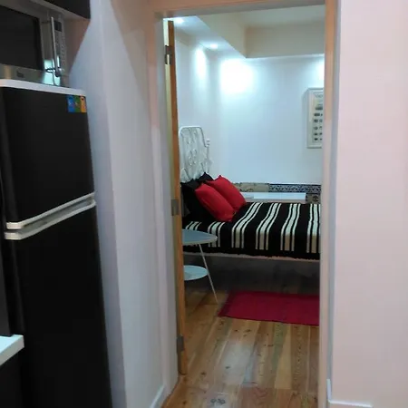 Alfama First Floor Apartamento *