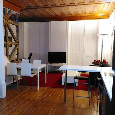 Apartament Alfama First Floor