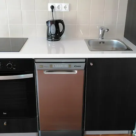 Alfama First Floor Apartament *